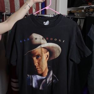 Garth brooks vintage tour t shirt